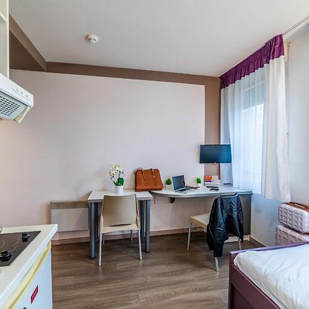 Montempo Apparthotel Lyon Viviani Венисьё Экстерьер фото