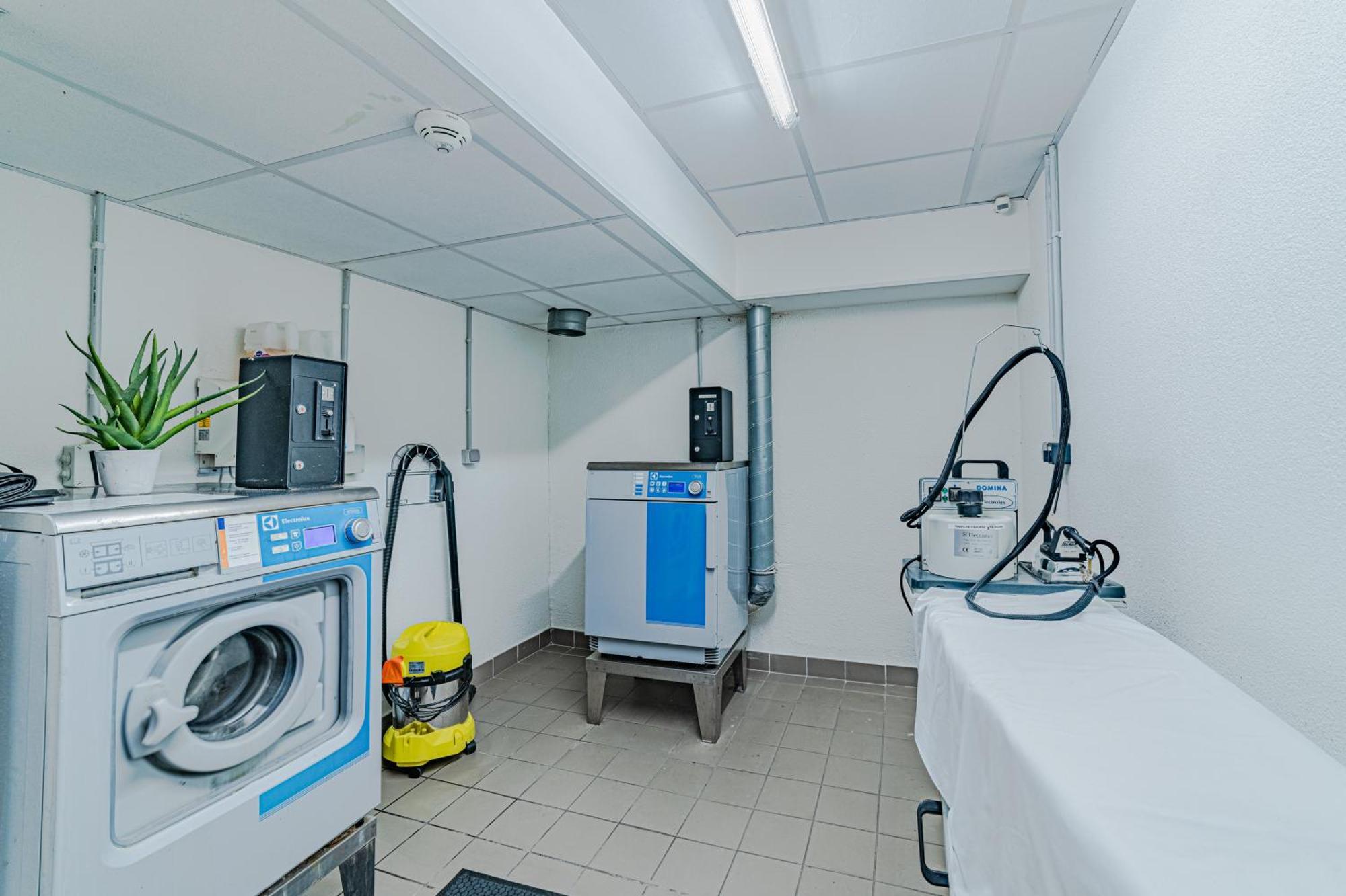 Montempo Apparthotel Lyon Viviani Венисьё Экстерьер фото